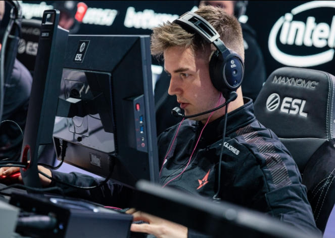 数据驱动的 数据驱动的